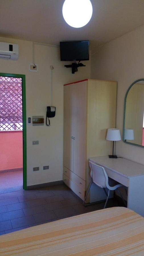 Hotel Lupo Di Mare Marina di Castagneto Carducci Extérieur photo