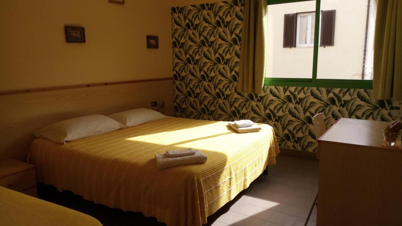 Hotel Lupo Di Mare Marina di Castagneto Carducci Extérieur photo